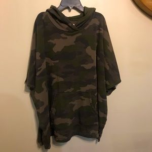 XS/S Aerie Offline OVERsized Camo Pullover